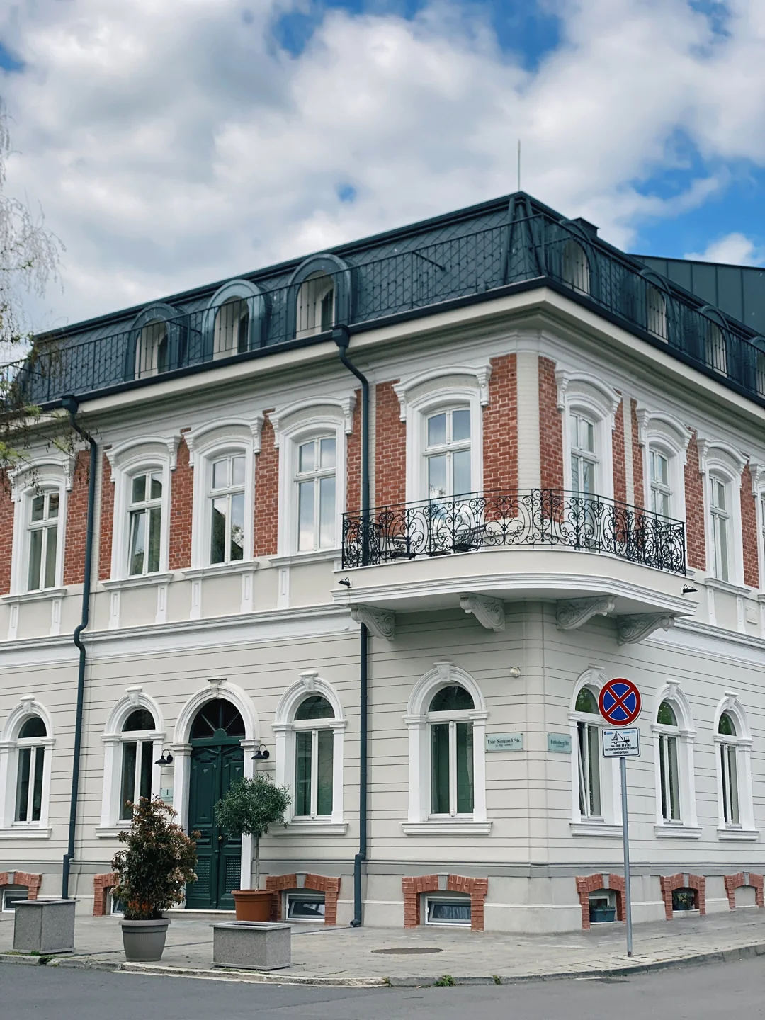 A restored corner façade at Bogoridi and Tsar Simeon I streets in central Burgas