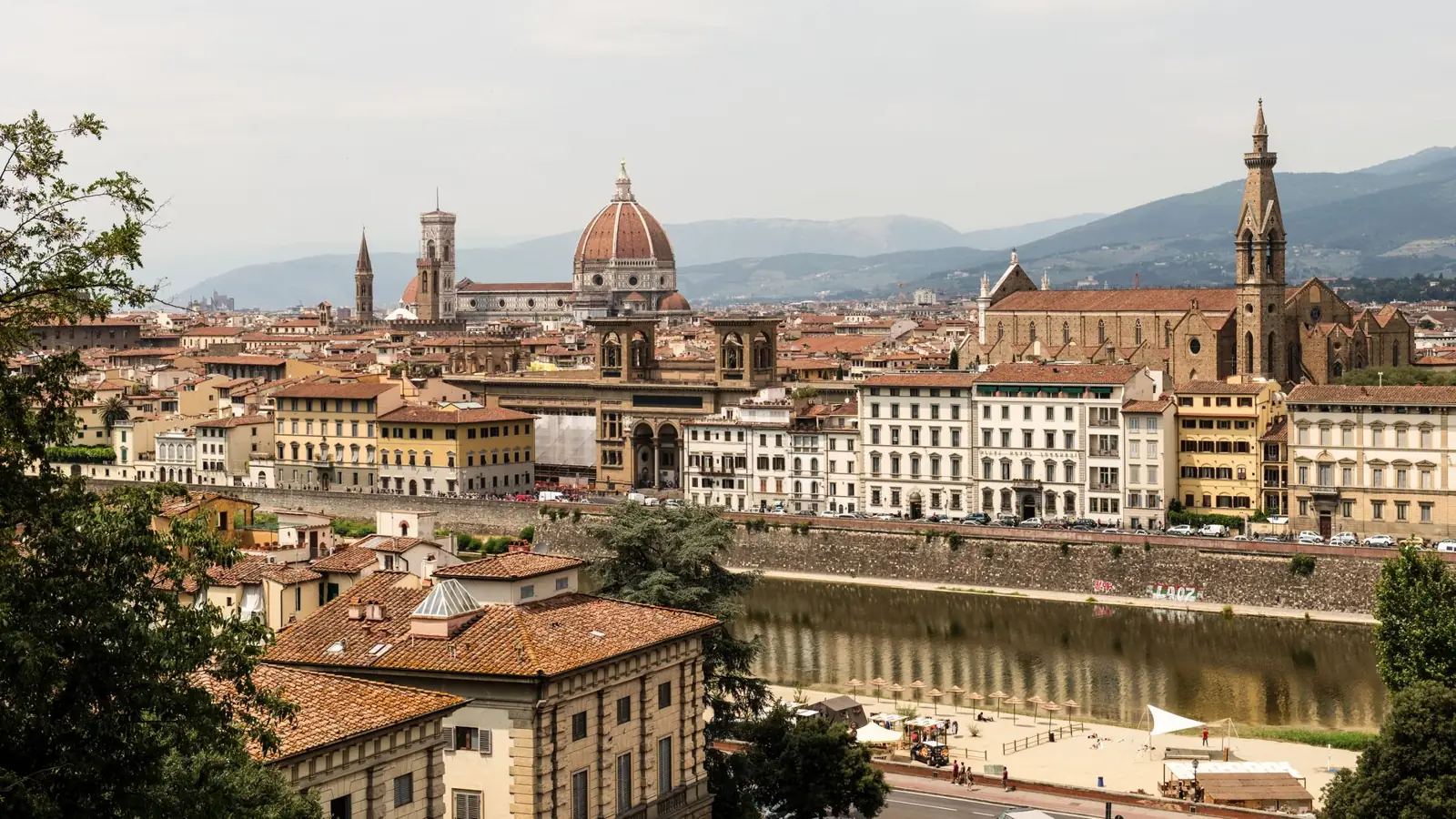 Florence and the Arno seen from Piazzale Michelangelo
