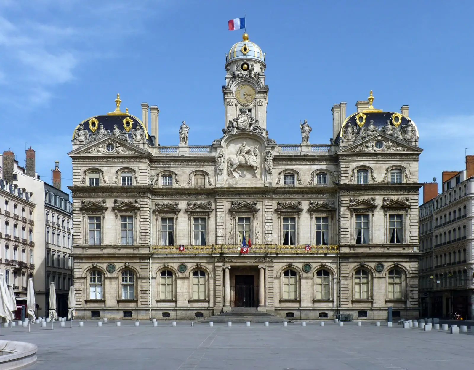 Lyon’s Hôtel de Ville beside Place des Terreaux