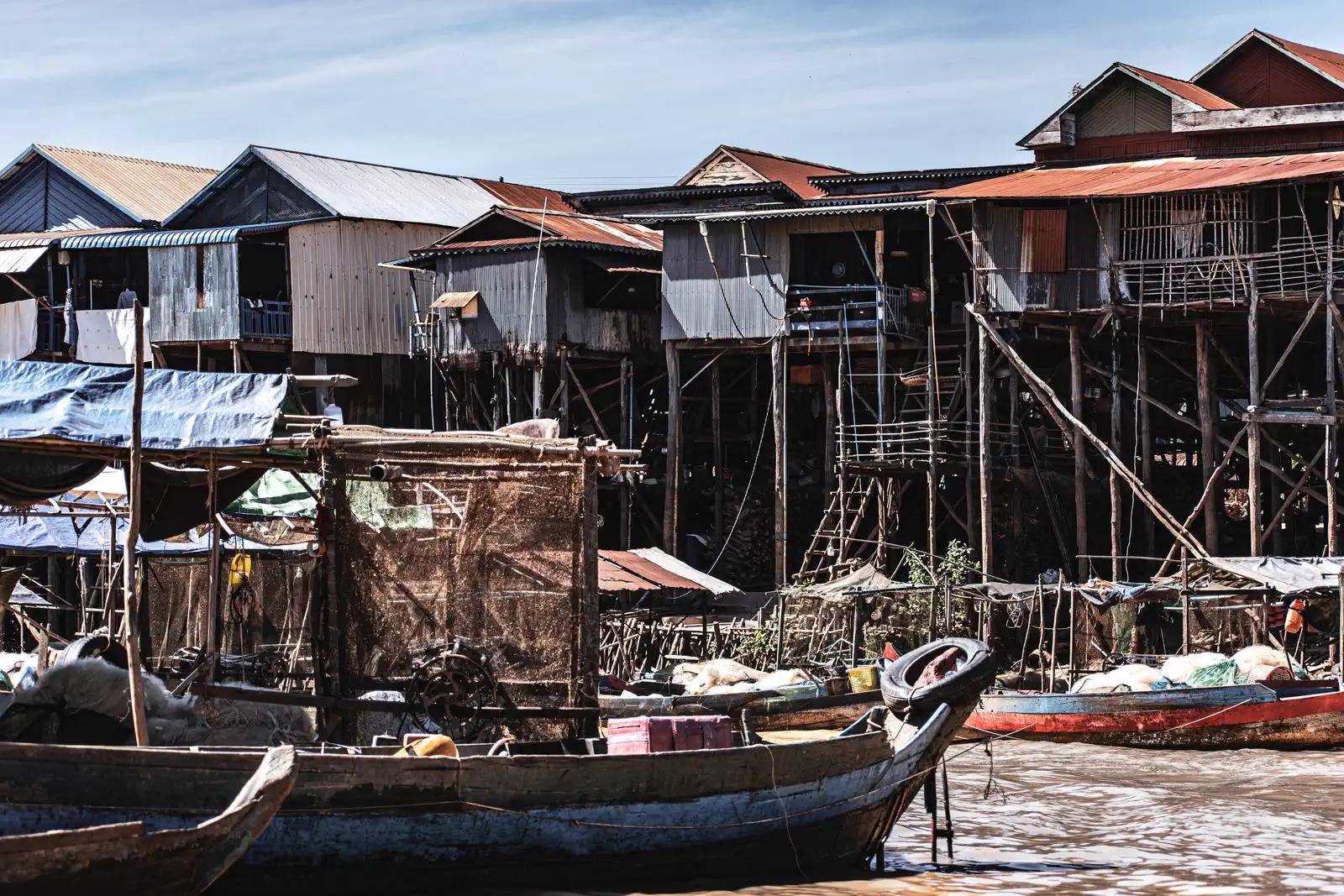 Stilt houses and boats at Kampong Phluk on Tonle Sap.